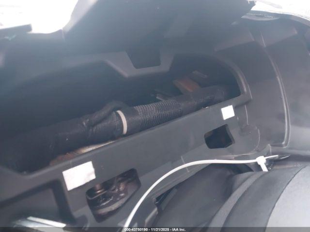 Ram 1500 Laramie  4x4 6'4 Box Image 14