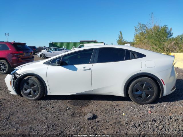 Toyota Prius Prime Se Image 15