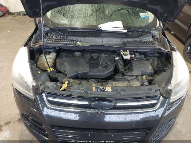 Ford Escape Titanium Image 8