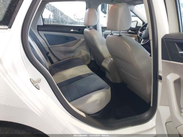 Volkswagen Jetta 1.5t Se Image 7