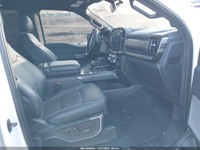 Ford F-150 Lariat Image 7