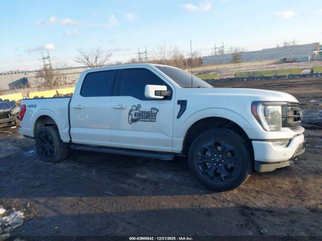 Ford F-150 Lariat Image 16