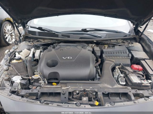 Nissan Maxima 3.5 S Image 15