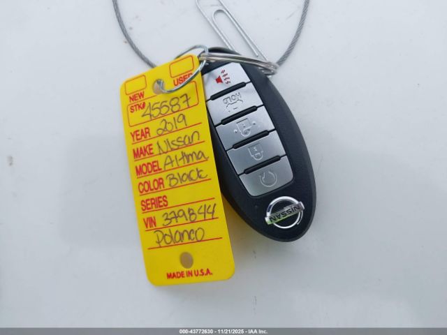 Nissan Maxima 3.5 S Image 2