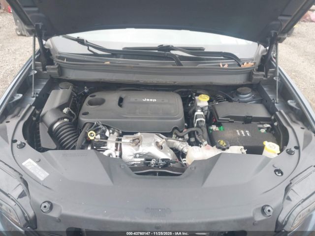 Jeep Cherokee Limited 4x4 Image 6