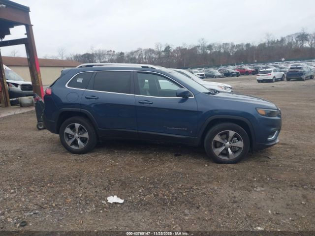 Jeep Cherokee Limited 4x4 Image 12