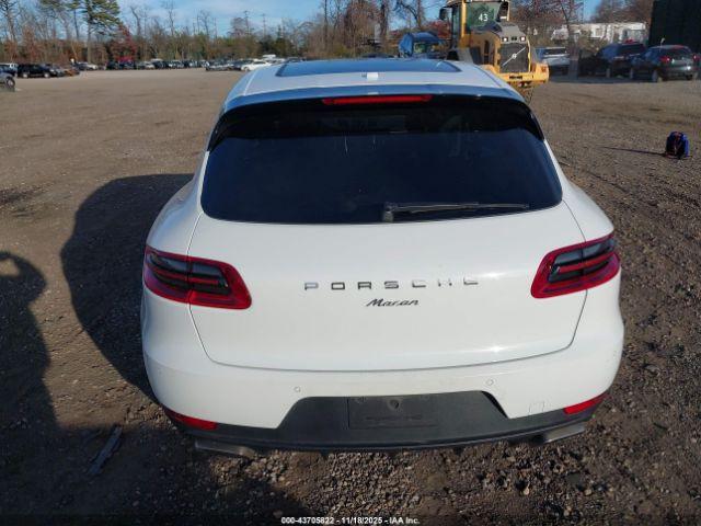 Porsche Macan Image 16
