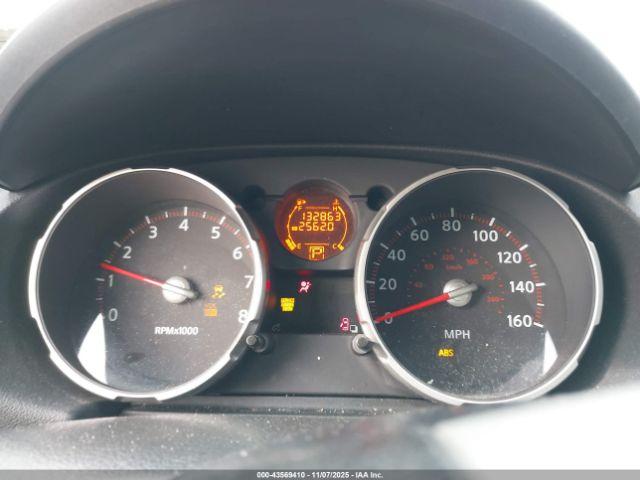 Nissan Rogue S Image 5