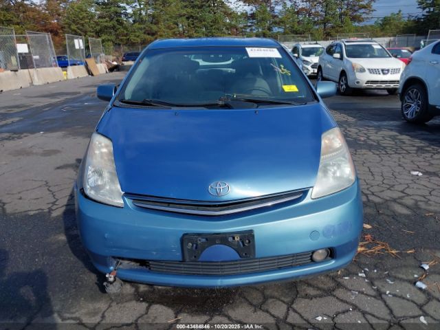 Toyota Prius Image 11
