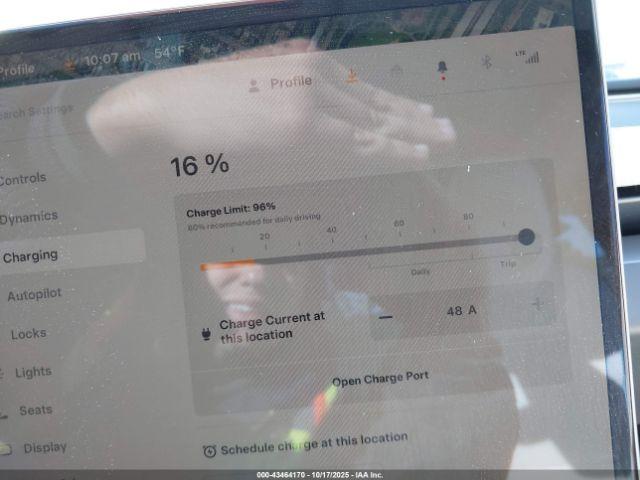 Tesla Model 3 Image 16