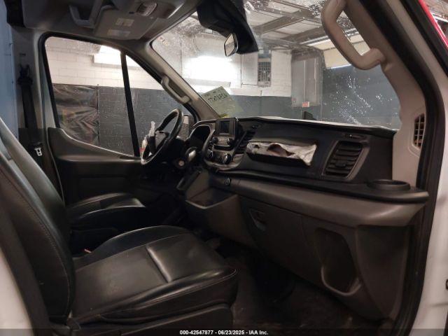Ford Transit Image 9