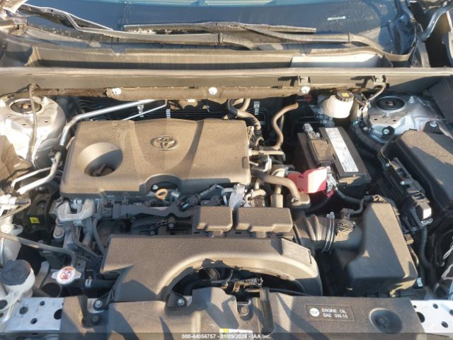 Toyota RAV4 Xle Premium Image 11