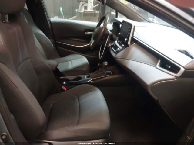 Toyota Corolla Se Image 11