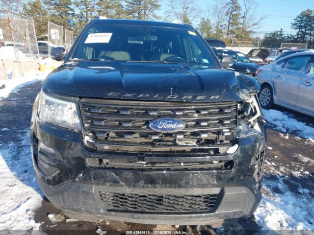 Ford Explorer Xlt Image 13