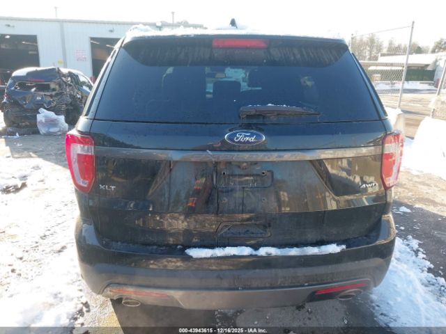 Ford Explorer Xlt Image 8