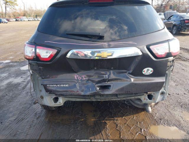 Chevrolet Traverse Ls Image 3