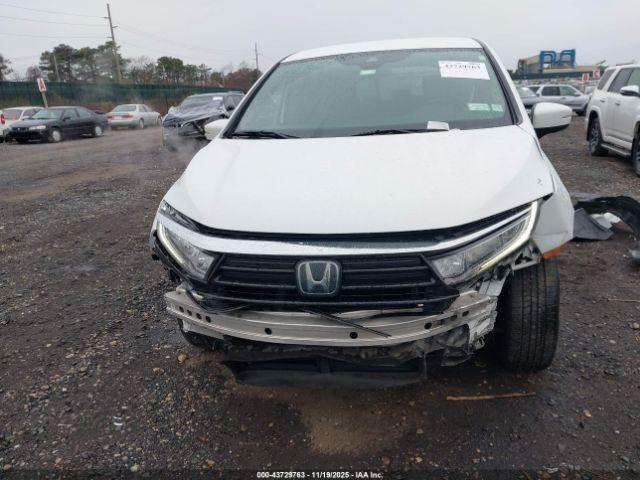 Honda Odyssey Ex Image 16