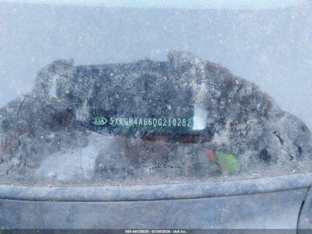 Kia Optima Sx Image 12