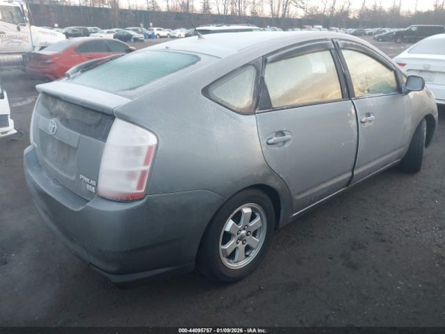 Toyota Prius Image 11
