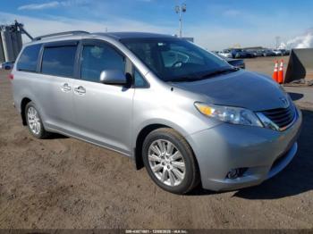  Salvage Toyota Sienna