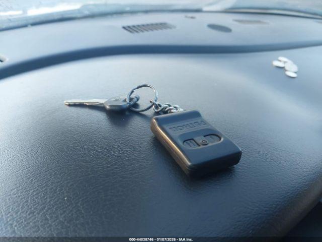 Chrysler Concorde Image 6