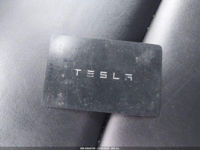 Tesla Model Y Long Range Dual Motor All-wheel Drive Image 13