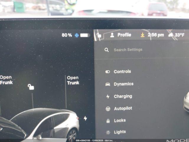Tesla Model Y Long Range Dual Motor All-wheel Drive Image 3