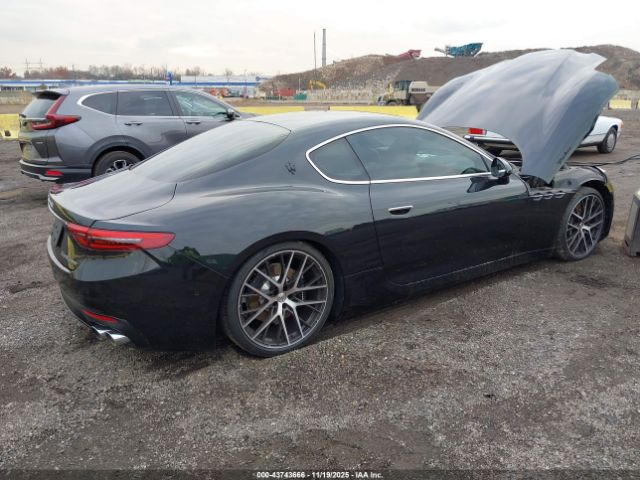 Maserati GranTurismo Modena Image 11