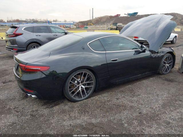 Maserati GranTurismo Modena Image 11