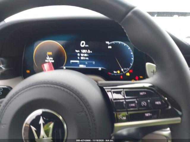 Maserati GranTurismo Modena Image 9