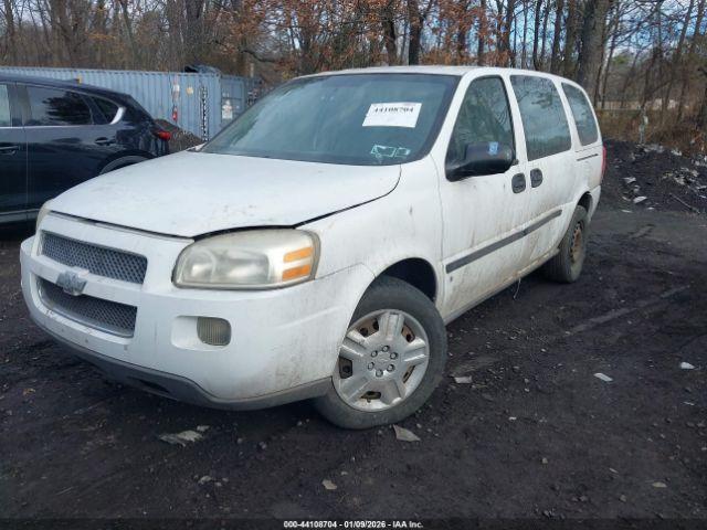 Chevrolet Uplander Cargo Image 3